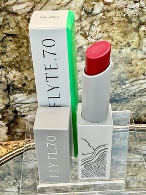FLYTE 70 B+B LipBlot Red Skies Sheer Matte Lipstick Blurred Classic Retro Look